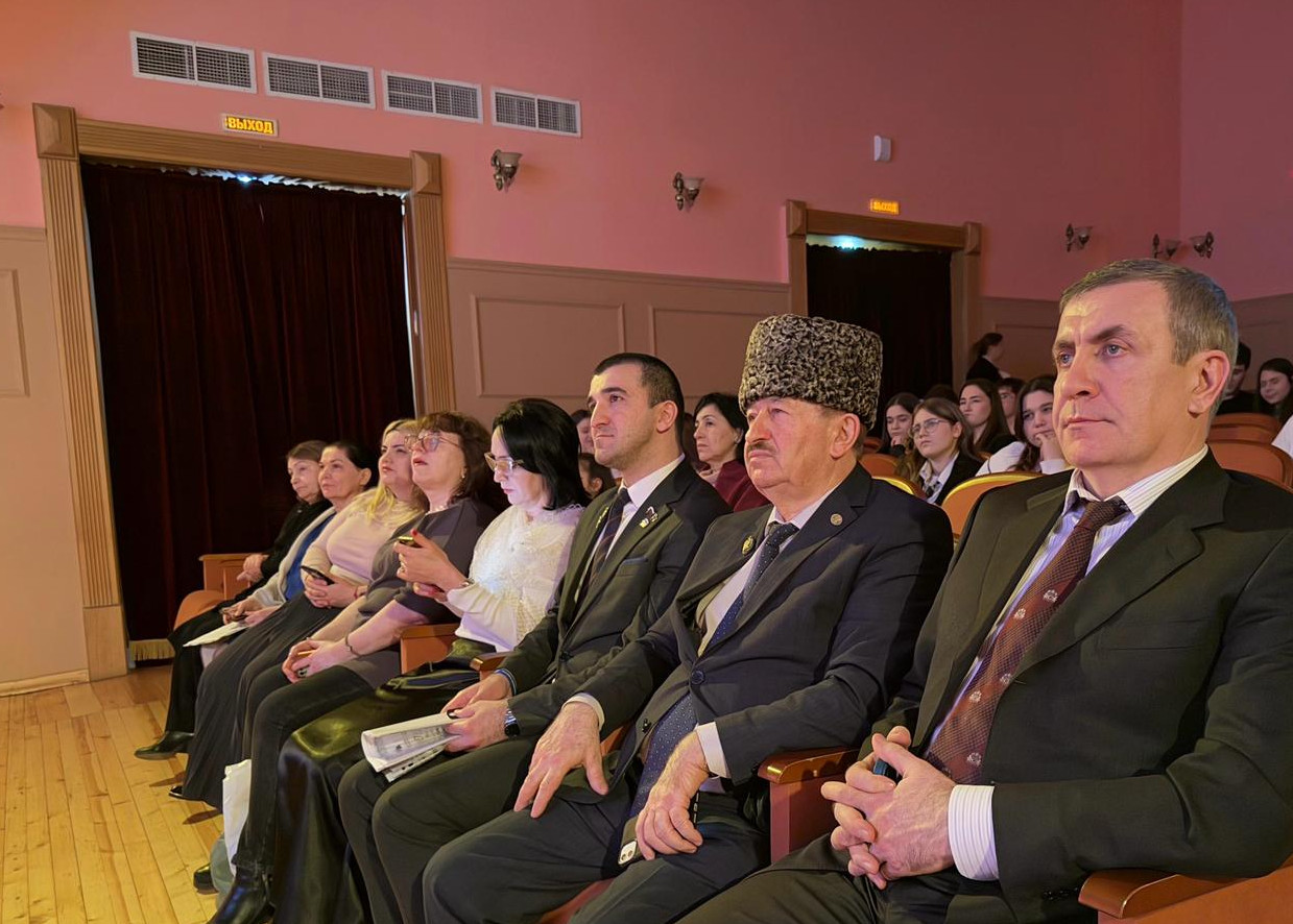 Дагестанский омбудсмен присутствовал на презентации фильмов о героях СВО