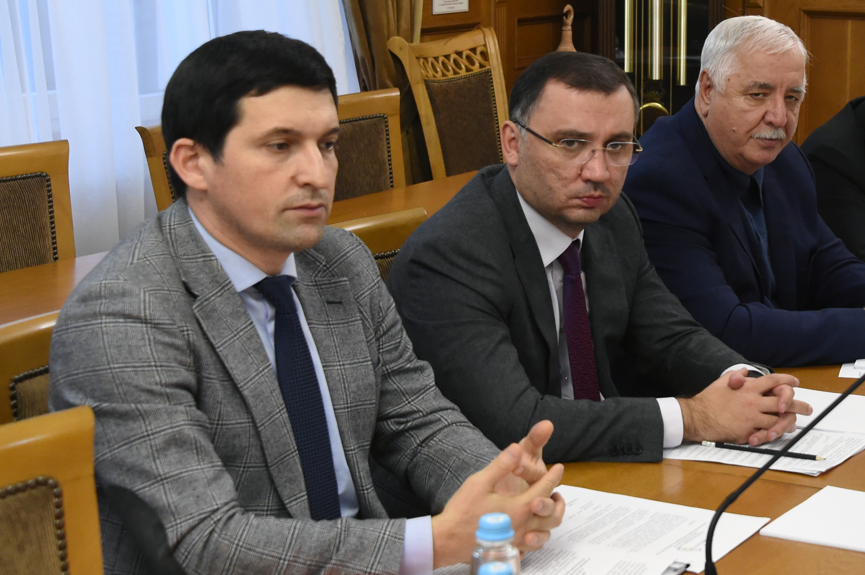 Дагестанский омбудсмен разработал законопроект, позволяющий мобилизованным и их семьям получить право на бесплатную юридическую помощь