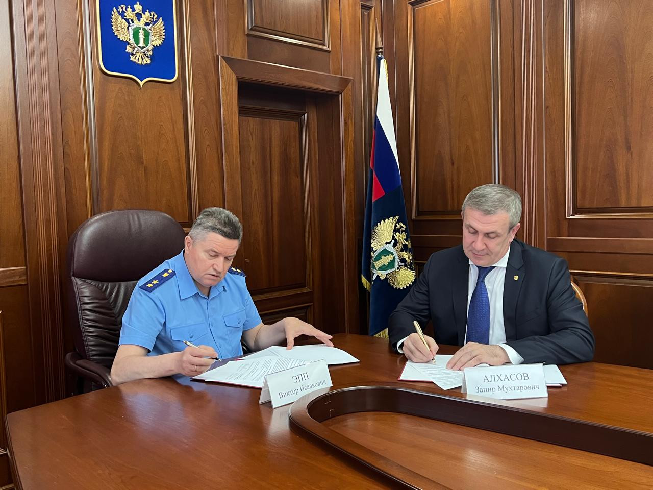 Обновлено соглашение о сотрудничестве между Уполномоченным по правам человека в Республике Дагестан и Прокурором Республики Дагестан