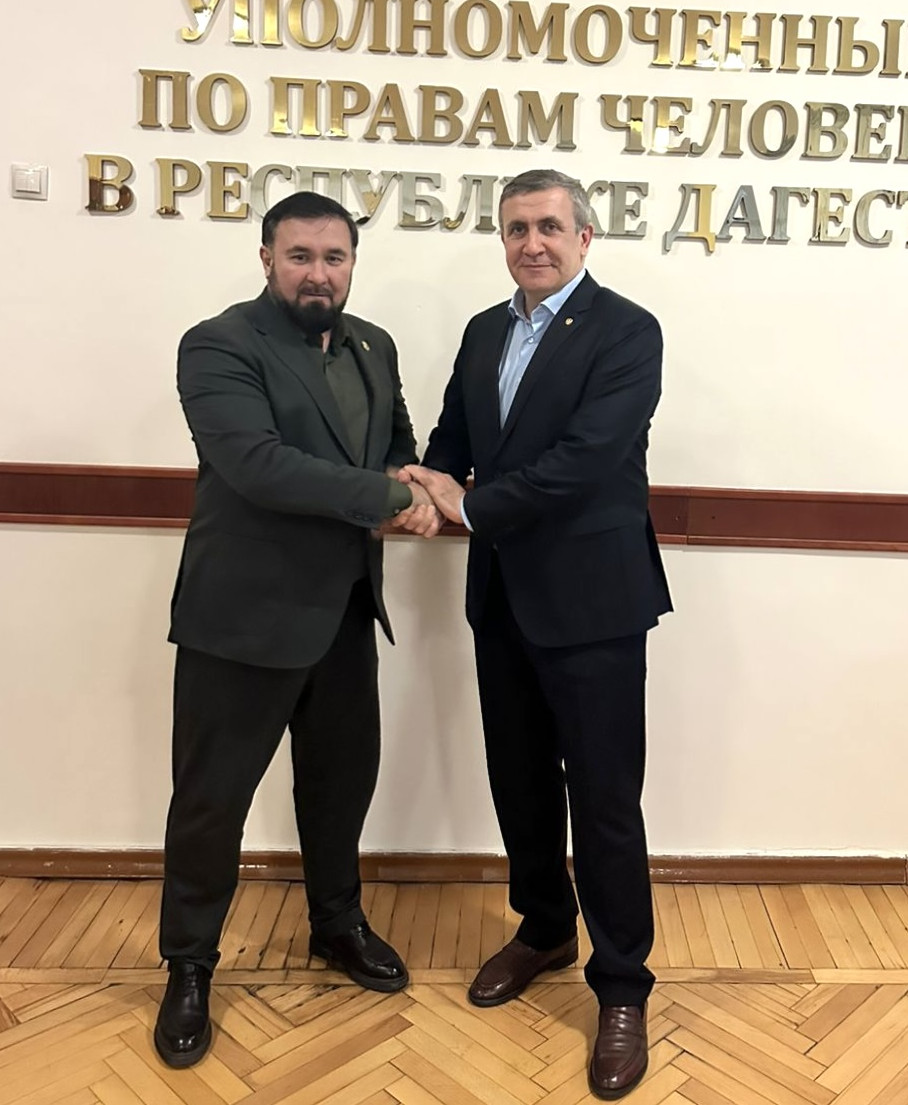 Дагестанский омбудсмен провел встречу с омбудсменом Чечни