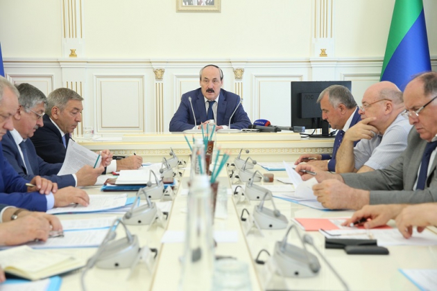 У.Омарова приняла участие в работе Комиссии по координации работы по противодействию коррупции в РД