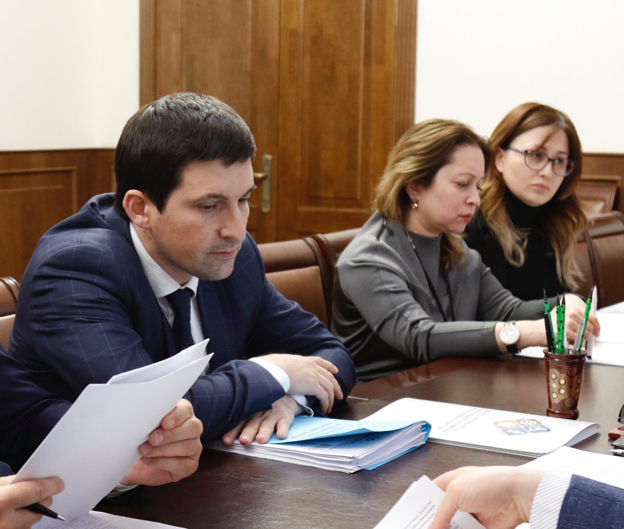 Омбудсмен Дагестана обсудил с Министром труда и социального развития Дагестана вопросы трудоустройства граждан, отбывших срок наказания