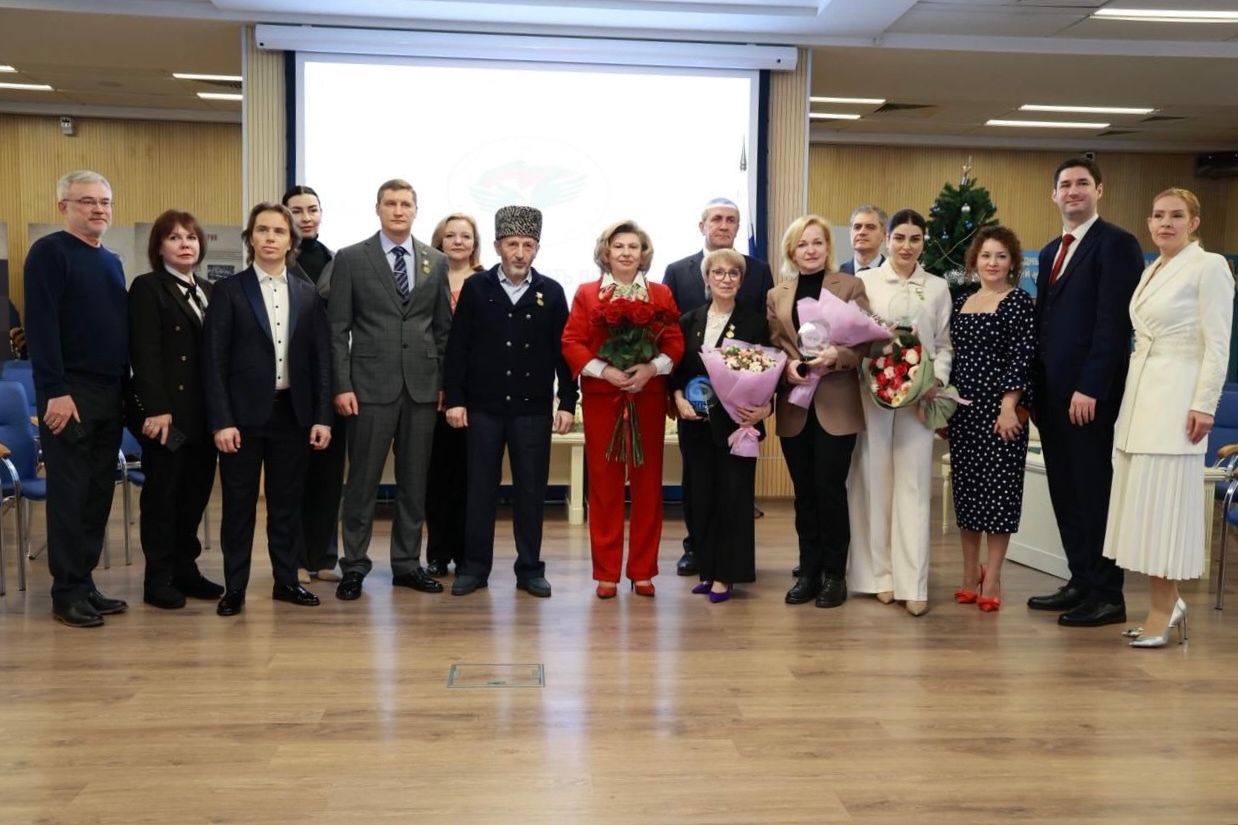 Федеральный омбудсмен Татьяна Москалькова вручила медаль "Спешите делать добро" Муфтию Дагестана