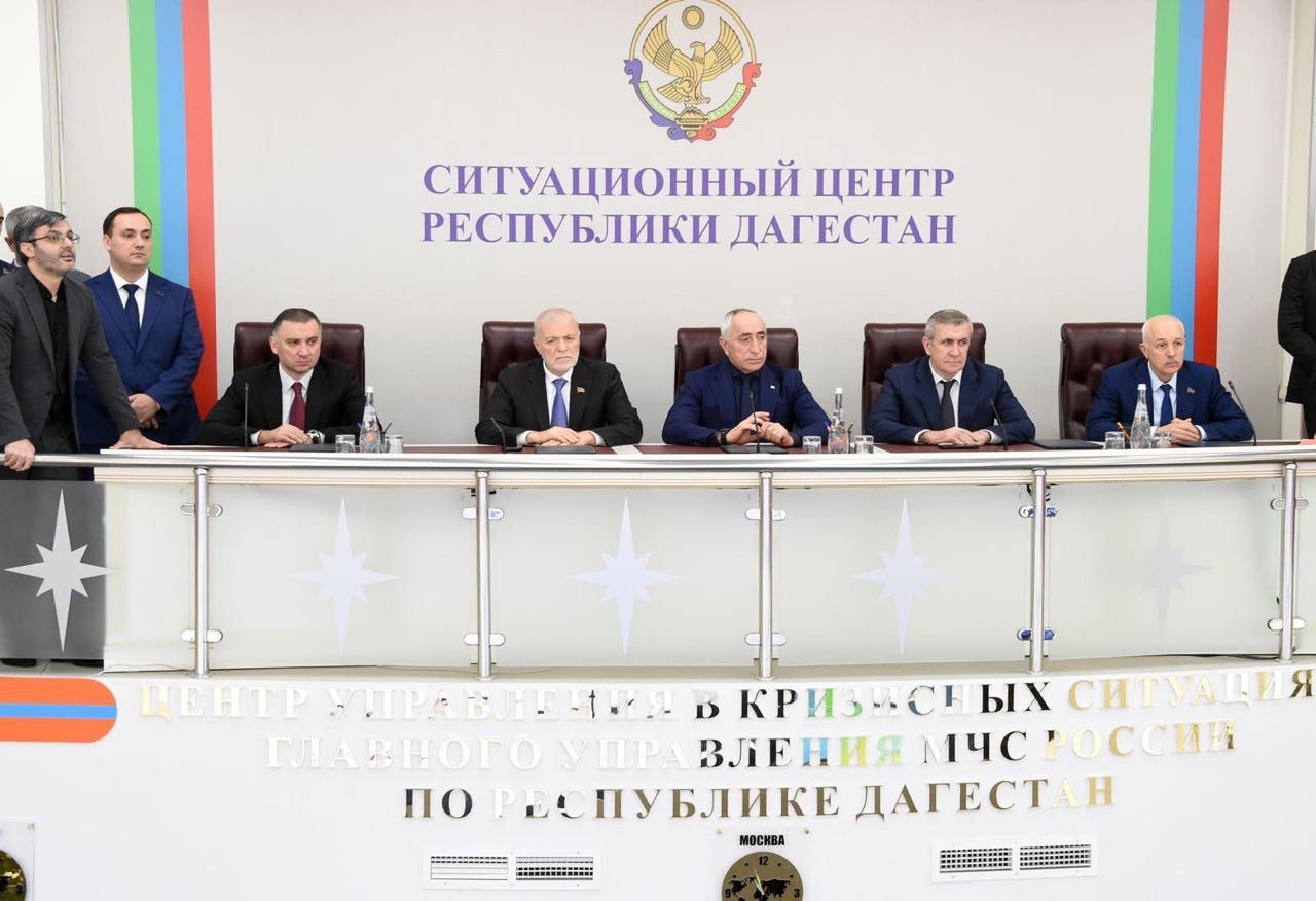 Запир Алхасов посетил Ситуационный центр Республики Дагестан».