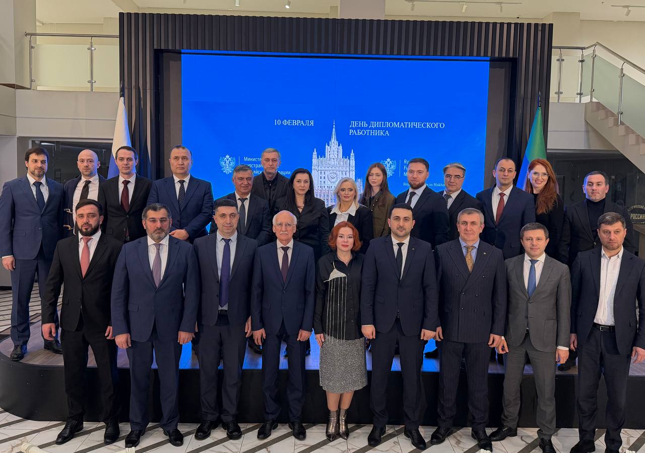 З. Алхасов принял участие в торжественном мероприятии, посвященном празднованию Дня дипломатического работника