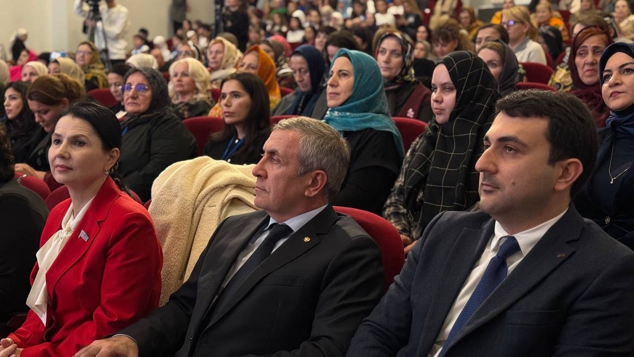 В Дагестане стартовал Международный форум женщин-соотечественниц, проживающих за рубежом
