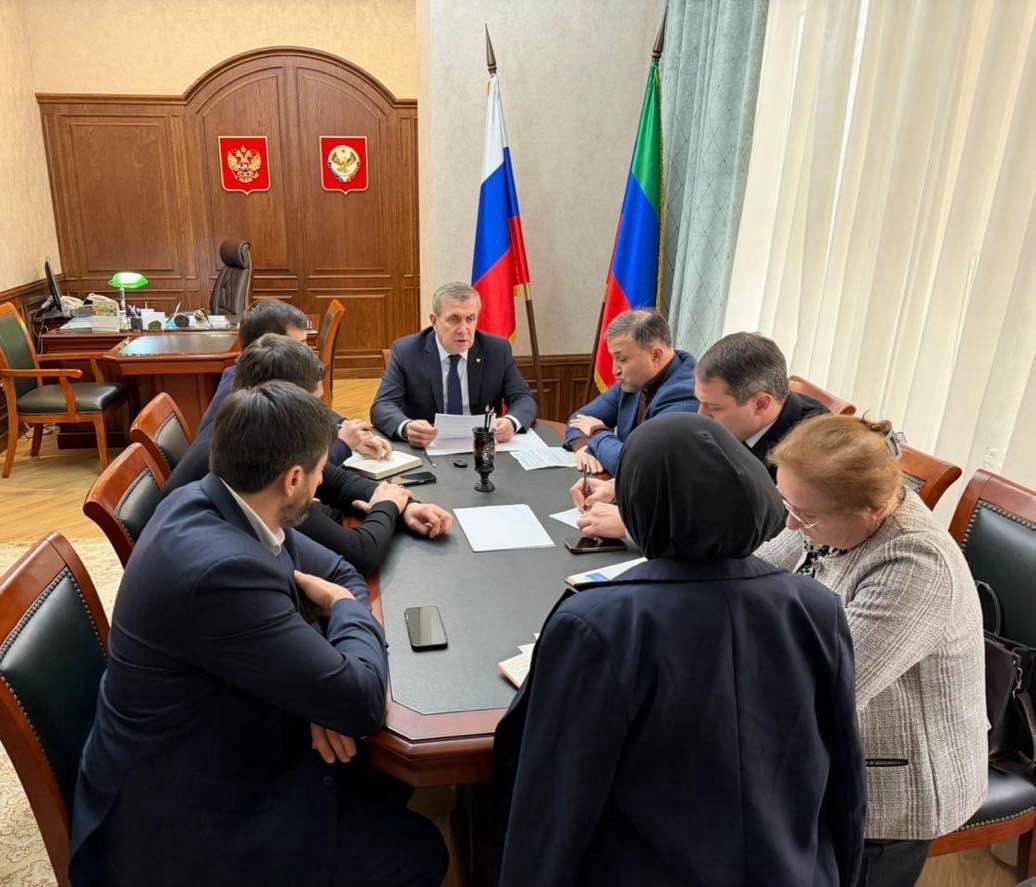 Уполномоченный провел совещание с представителями высших и средних специальных учебных заведений Республики Дагестан, при которых функционируют юридические клиники и где планируется их открытие