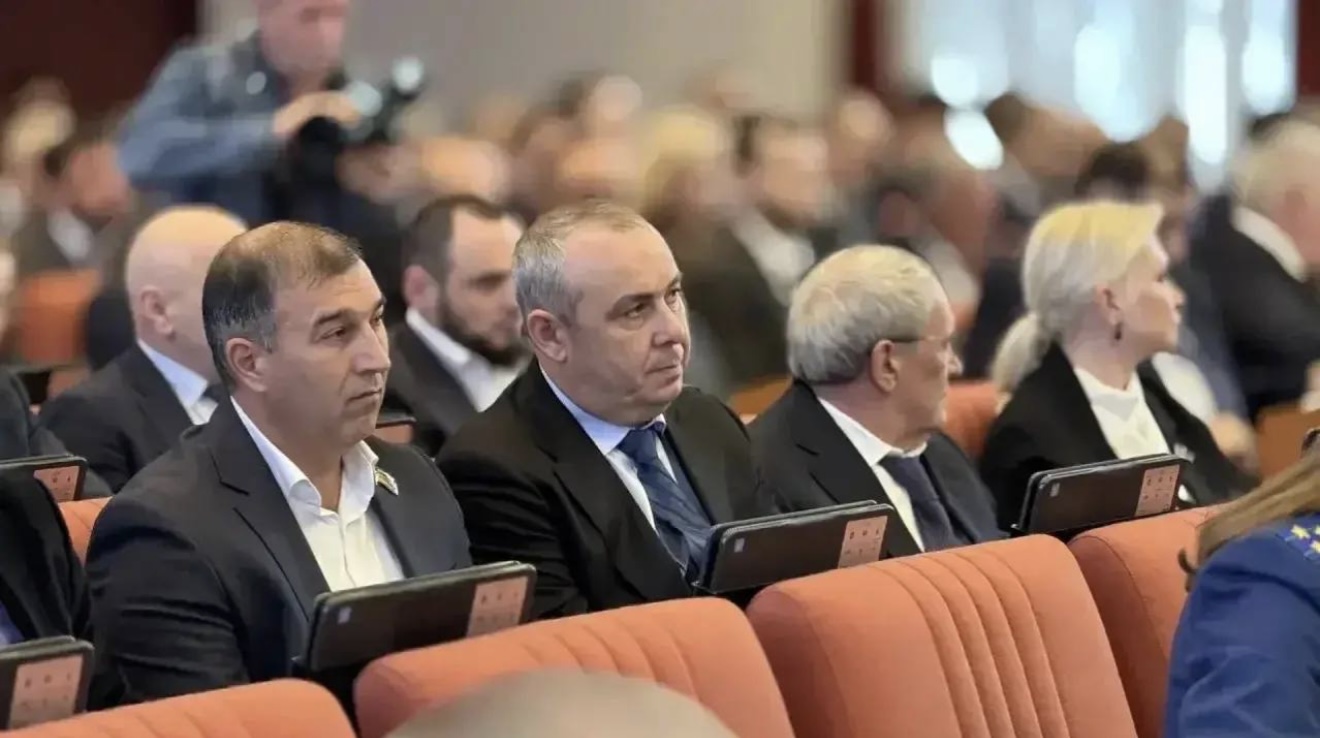 Уполномоченный принял участие в сессии Народного Собрания Дагестана, на которой был принят внесенный им законопроект