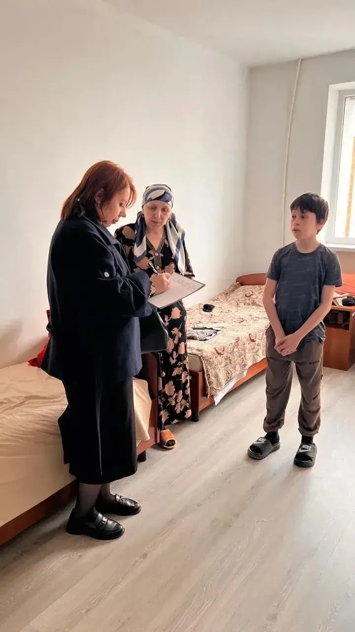 Сотрудники аппарата Уполномоченного по правам человека в Республике Дагестан провели выездной прием граждан в пунктах временного размещения