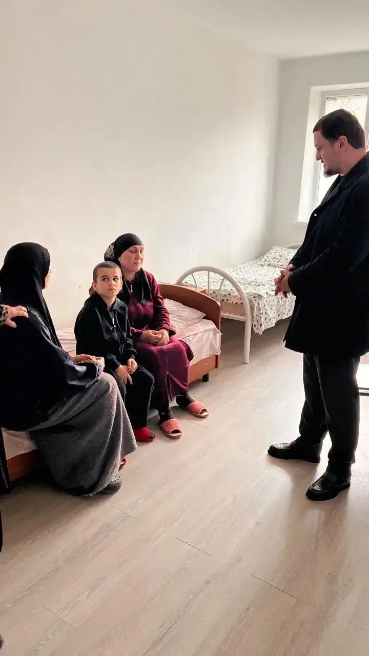 Сотрудники аппарата Уполномоченного по правам человека в Республике Дагестан провели выездной прием граждан в пунктах временного размещения