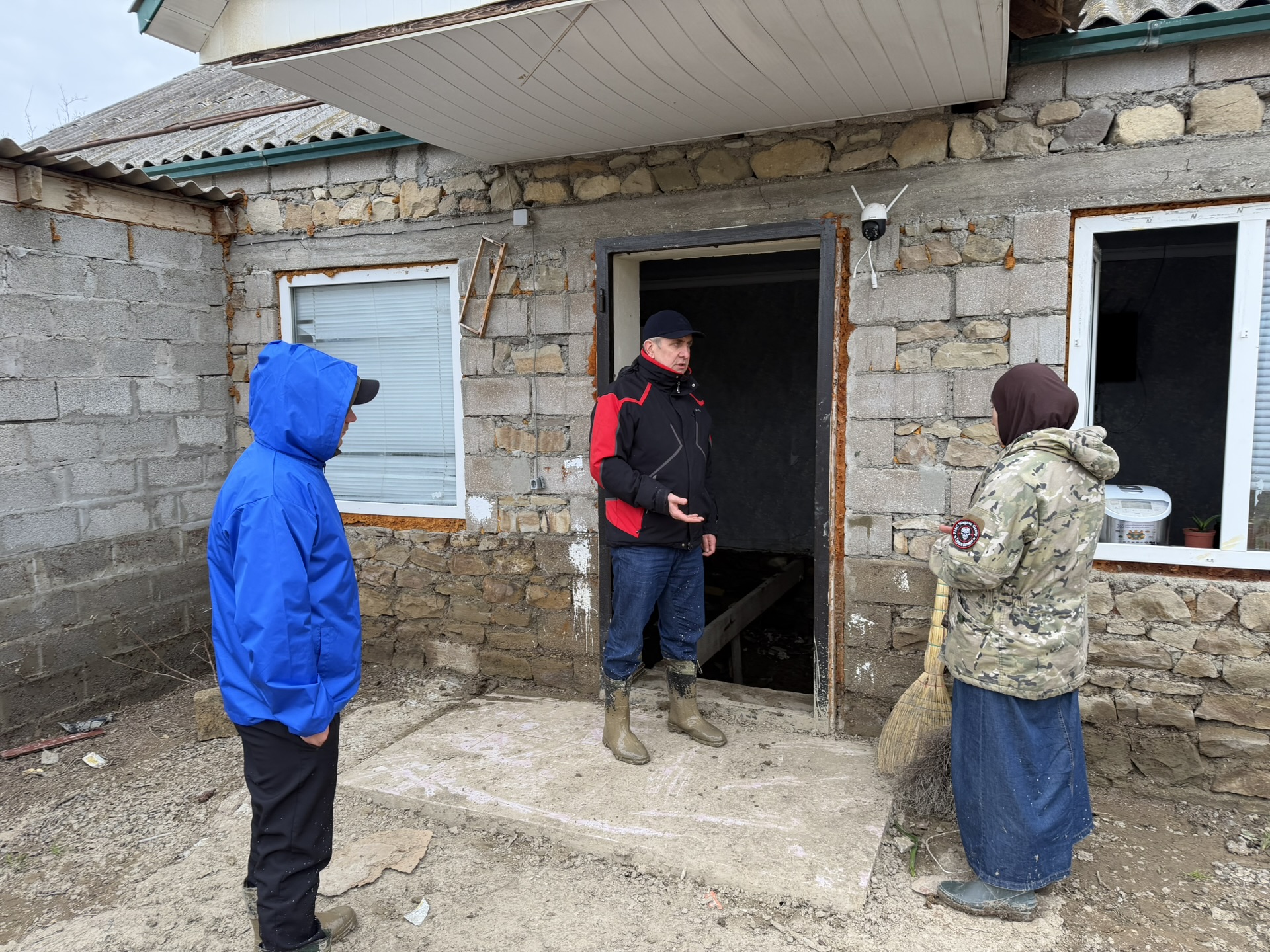 З.Алхасов посетил Дербентский район в связи с последствиями обильных осадков, приведших к подтоплению ряда населённых пунктов муниципалитета