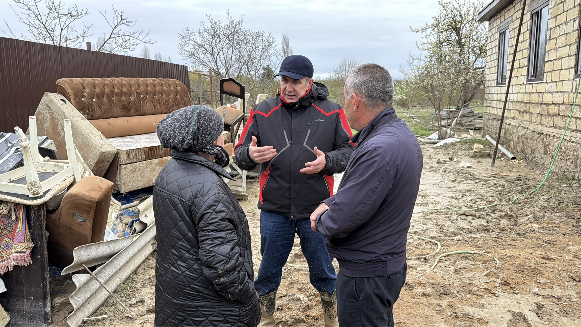 З.Алхасов посетил Дербентский район в связи с последствиями обильных осадков, приведших к подтоплению ряда населённых пунктов муниципалитета