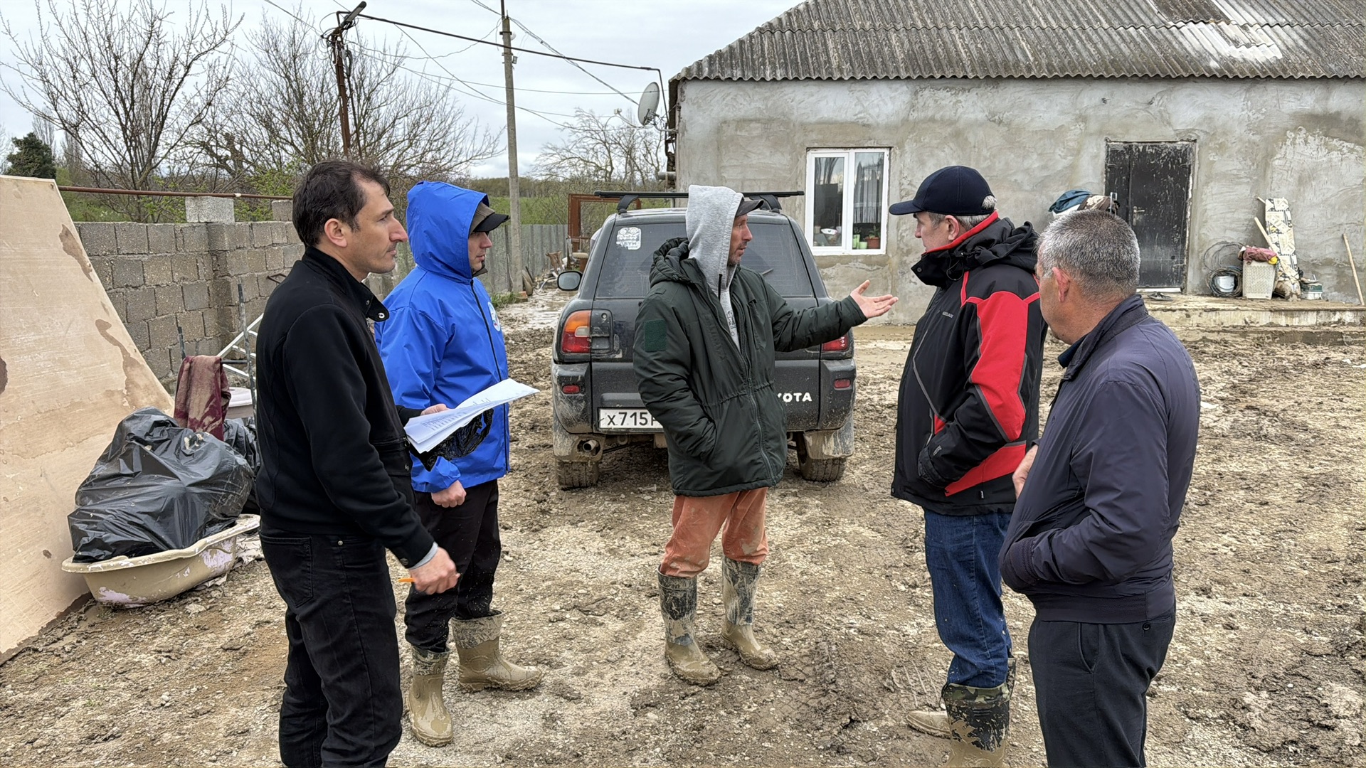 З.Алхасов посетил Дербентский район в связи с последствиями обильных осадков, приведших к подтоплению ряда населённых пунктов муниципалитета