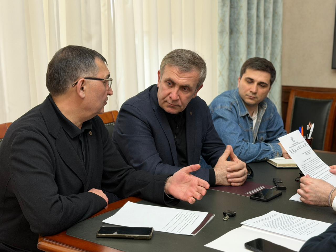 Уполномоченный провёл рабочую встречу с руководителем Рабочего аппарата Уполномоченного по правам человека в Российской Федерации Ильей Чечельницким.