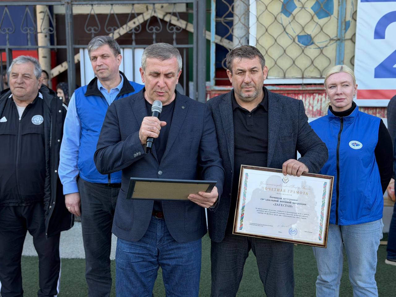 Уполномоченный Запир Алхасов посетил Республиканскую ДЮСШ