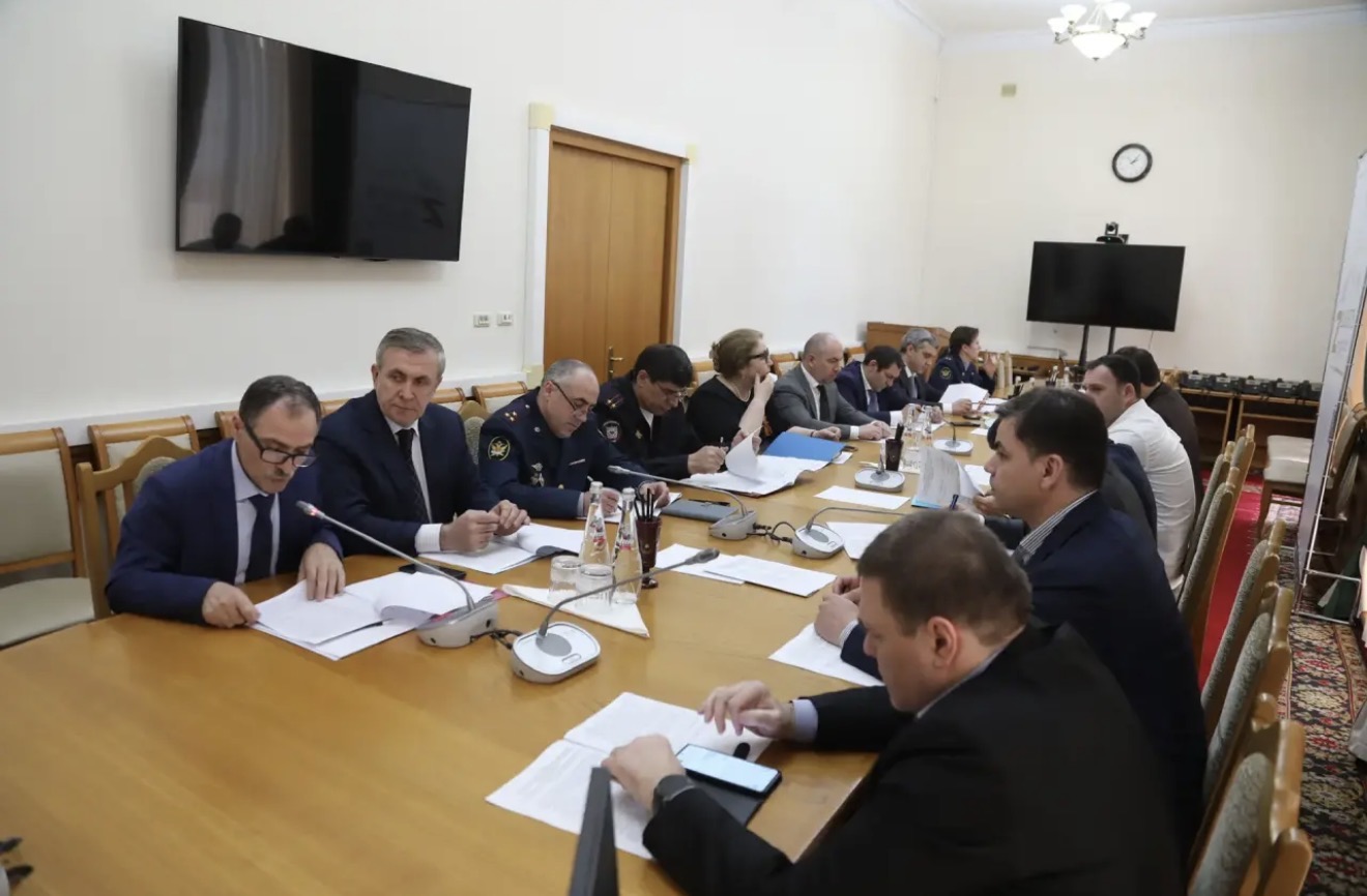 Запир Алхасов принял участие в заседании Межведомственной рабочей группы по реализации на территории Дагестана положений ФЗ «О пробации в Российской Федерации» – No 10-ФЗ.