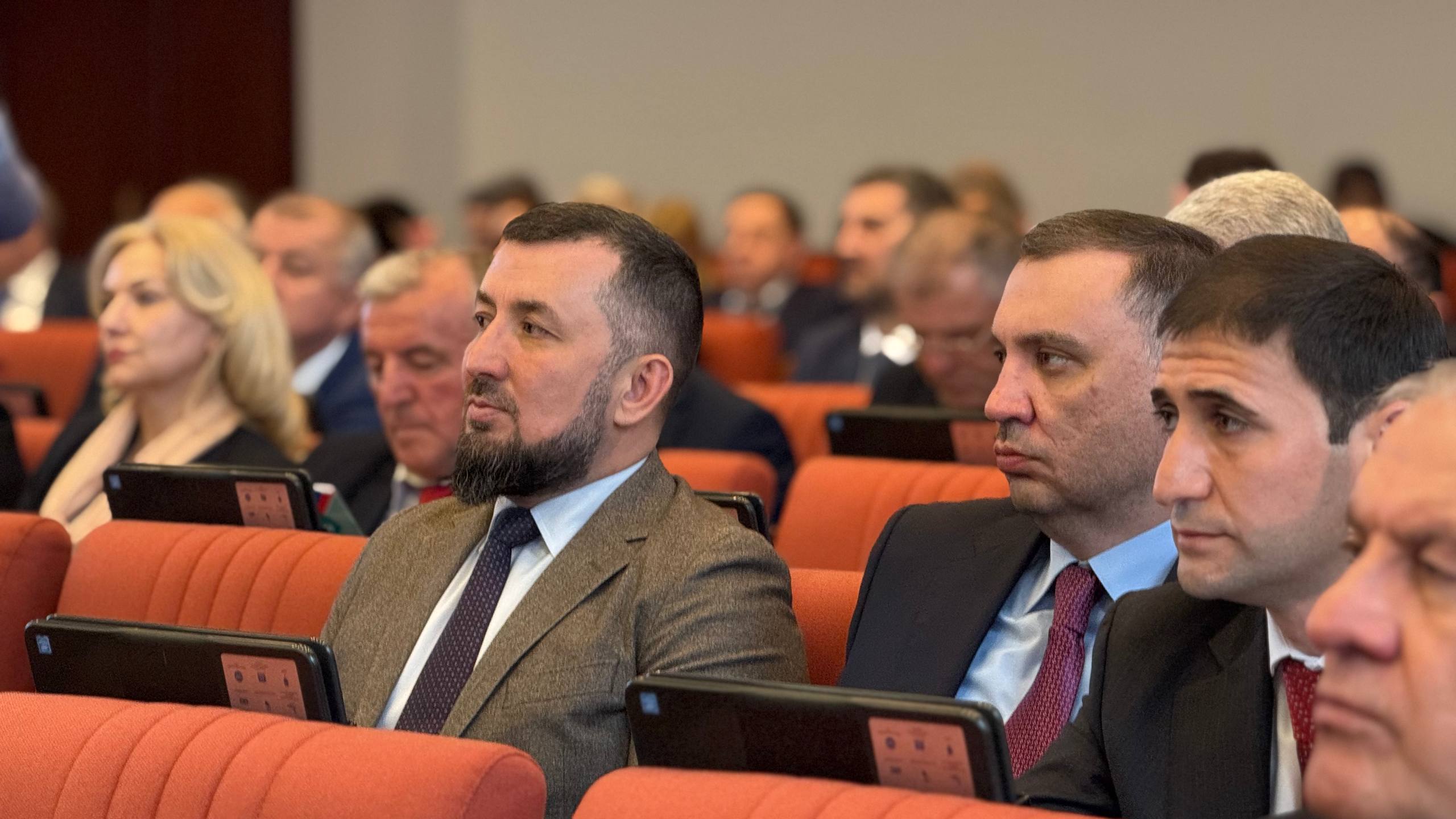 Запир Алхасов принял участие на сессии Народного Собрания Республики Дагестан