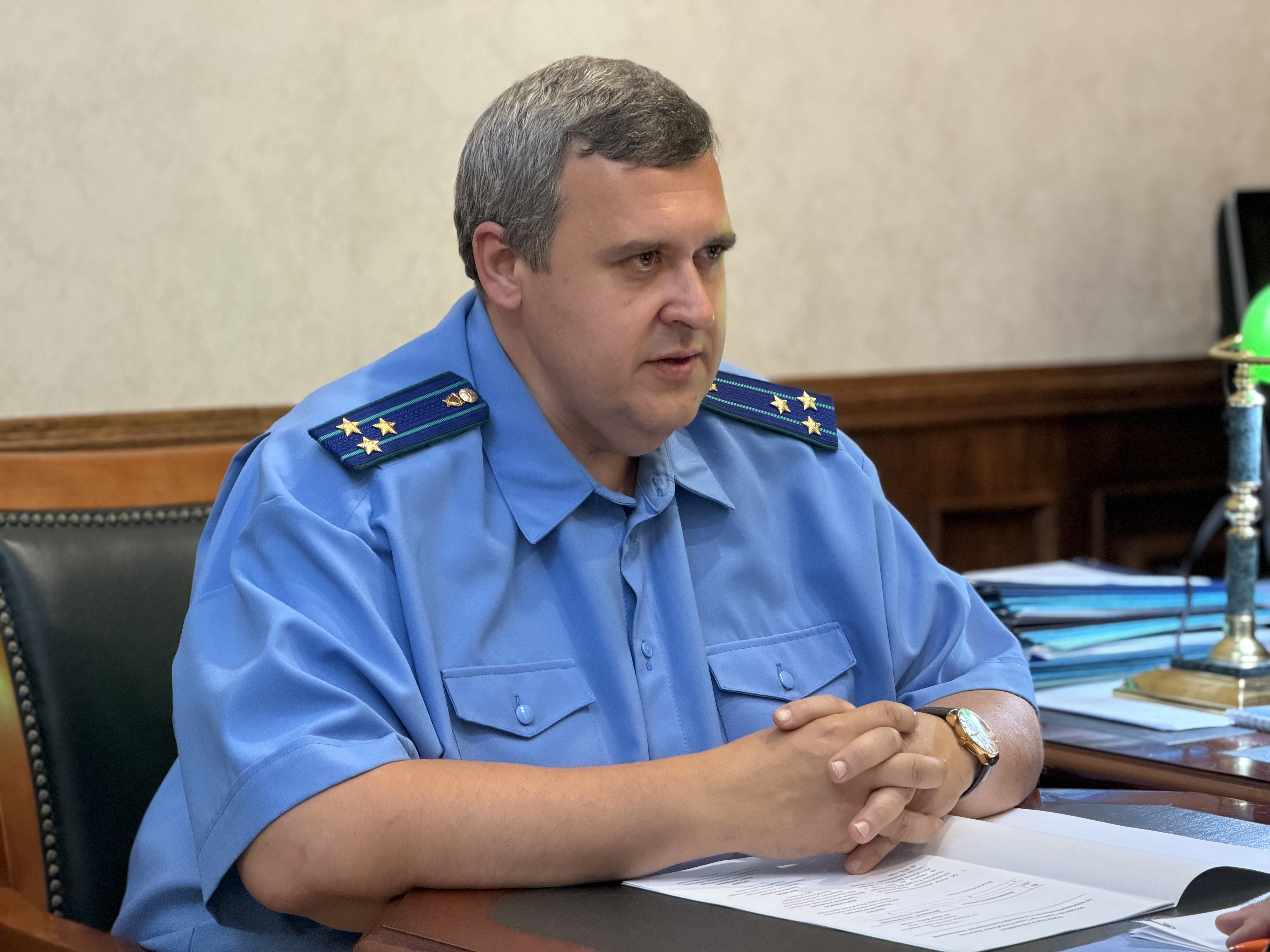 Запир Алхасов провёл встречу с Махачкалинским транспортным прокурором Дмитрием Поповым