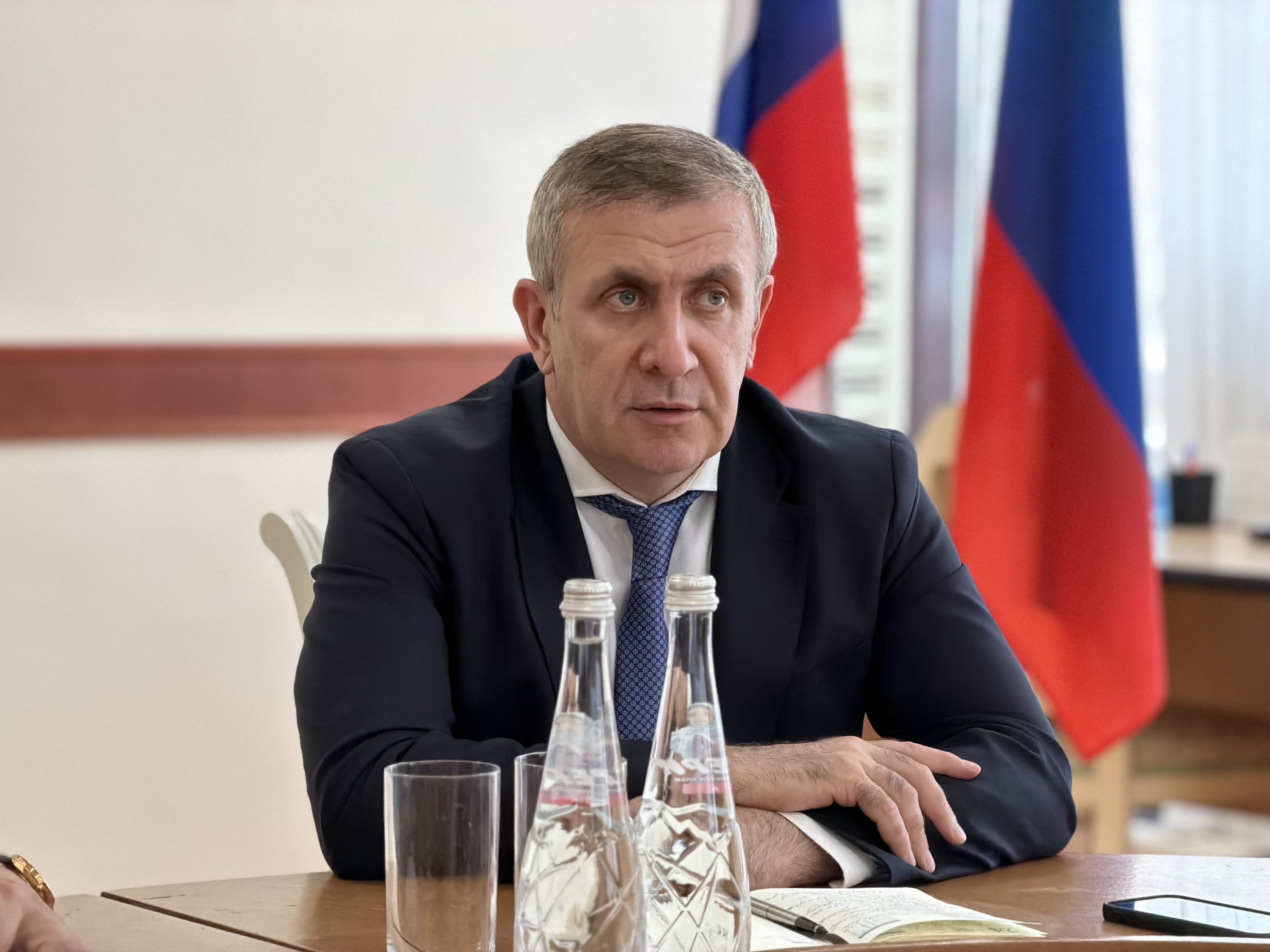 Омбудсмен Дагестана Запир Алхасов и Махачкалинский транспортный прокурор провели совместный приём граждан