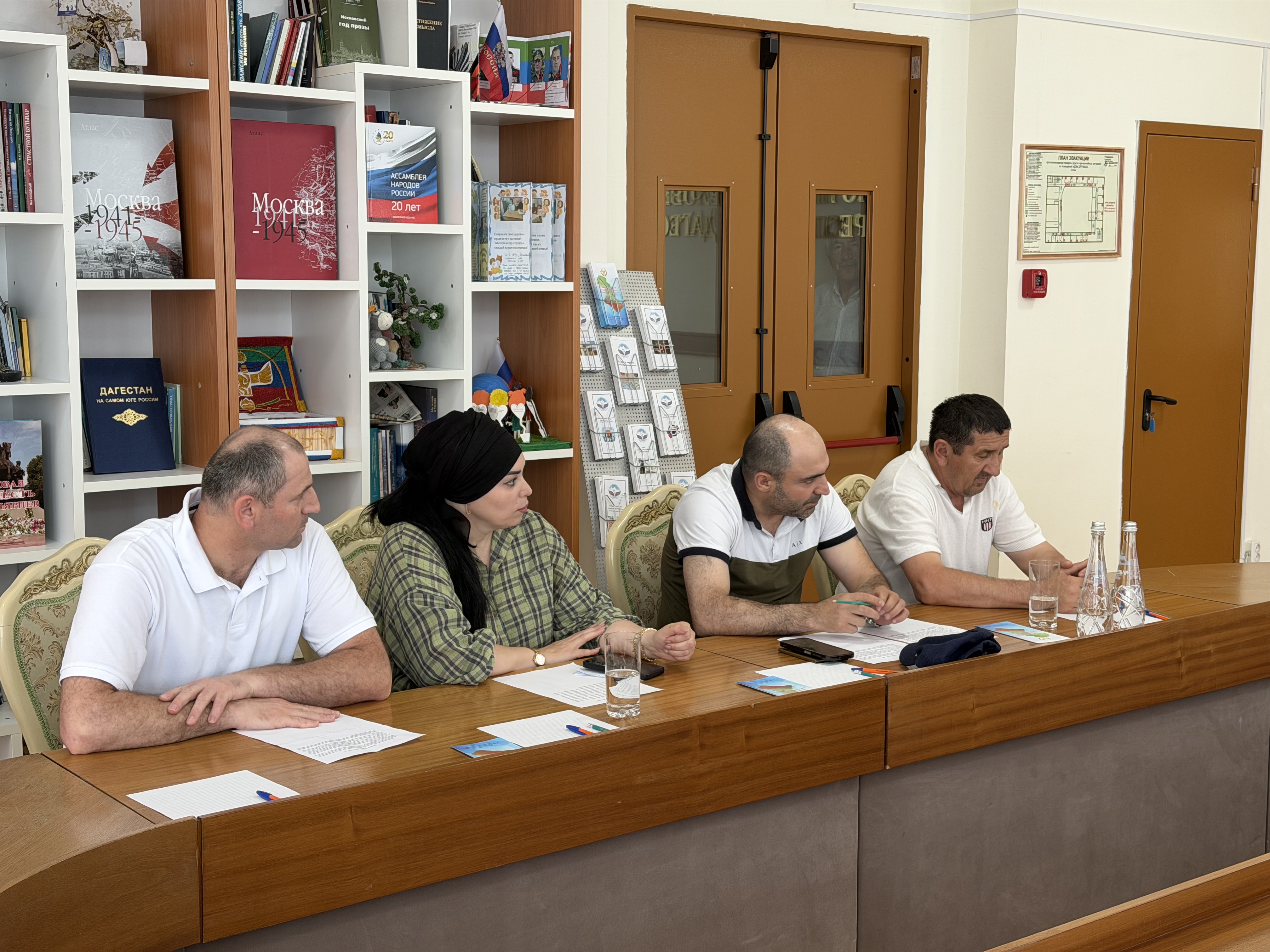 Омбудсмен Дагестана Запир Алхасов и Махачкалинский транспортный прокурор провели совместный приём граждан