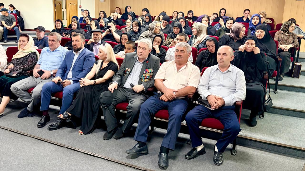 Запир Алхасов принял участие в памятном мероприятии «Имена, достойные памяти»